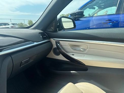 Used 2015 BMW 428i xDrive Convertible AWD/4WD image 18