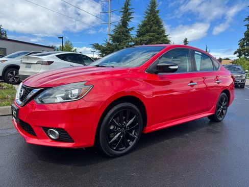 Used 2017 Nissan Sentra SR w/ SR Midnight Edition FWD image 5