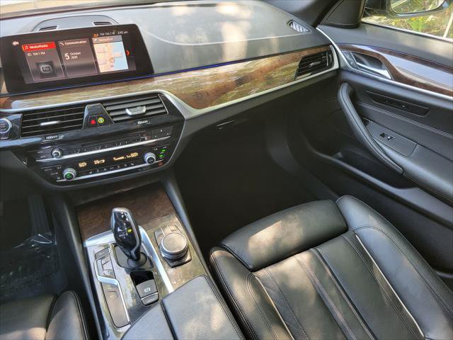 Used 2019 BMW 530i xDrive w/ Premium Package AWD/4WD image 17