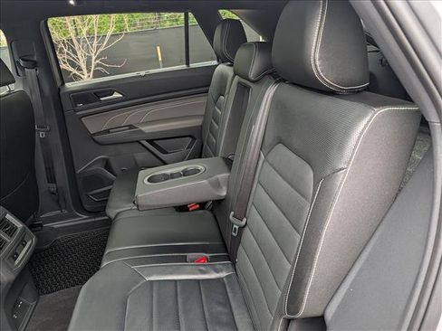 Used 2023 Volkswagen Atlas Cross Sport SEL Premium R-Line image 28