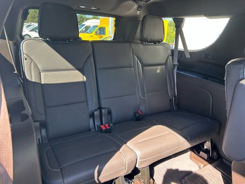 Used 2022 GMC Yukon XL Denali image 26