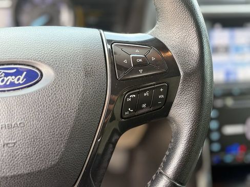 Used 2018 Ford Explorer Limited FWD image 17