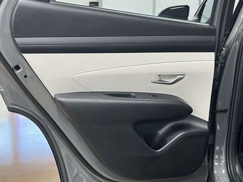 Used 2025 Hyundai Tucson SEL AWD/4WD image 18