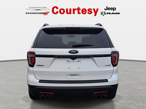 Used 2019 Ford Explorer Sport AWD/4WD image 5