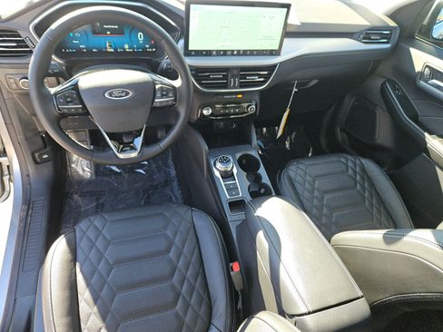 New 2024 Ford Escape SE w/ PHEV Premium Package image 16