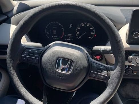 Used 2025 Honda HR-V LX image 18