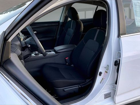 Used 2023 Nissan Sentra SV w/ All-Weather Package image 20