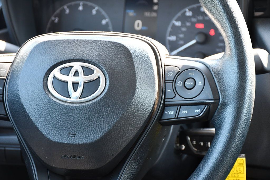Used 2025 Toyota Corolla LE FWD image 25