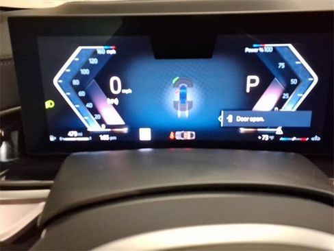 Used 2025 BMW X6 xDrive40i w/ Climate Comfort Package image 25