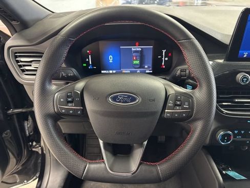 Used 2025 Ford Escape ST-Line AWD/4WD image 16
