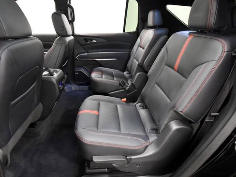 Used 2024 Chevrolet Traverse RS AWD/4WD image 15