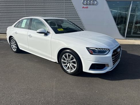 Used 2023 Audi A4 2.0T Premium w/ Convenience Package image 2