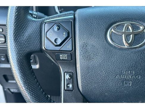 Used 2021 Toyota 4Runner Venture AWD/4WD image 28