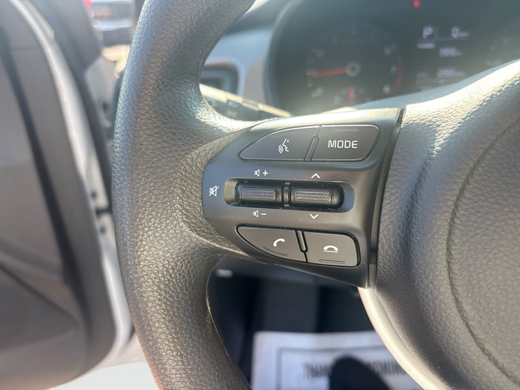 Used 2023 Kia Rio LX FWD image 31
