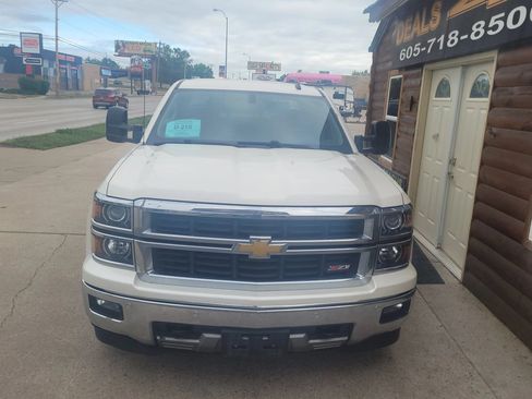 Used 2014 Chevrolet Silverado 1500 LTZ Z71 w/ LTZ Plus Package AWD/4WD image 3
