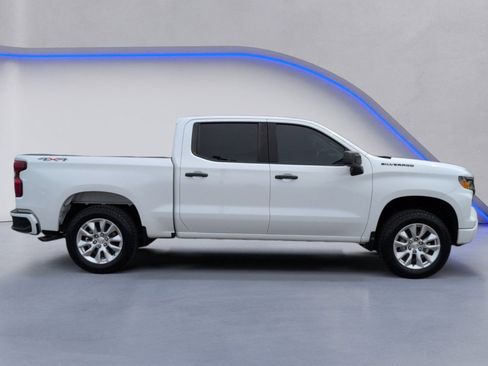 Used 2023 Chevrolet Silverado 1500 Custom w/ LPO, Dark Essentials Package AWD/4WD image 12