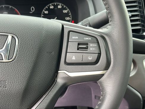 Used 2025 Honda Ridgeline RTL image 13