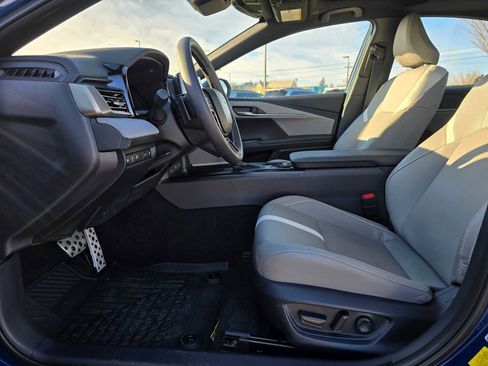 Certified 2025 Toyota Camry SE image 21