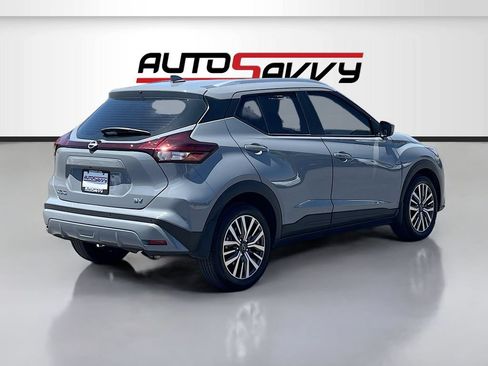 Used 2023 Nissan Kicks SV FWD image 7