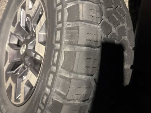 Used 2019 Toyota Tacoma TRD Off-Road image 14