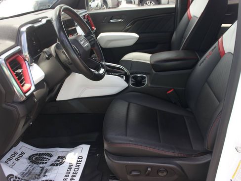 Used 2024 GMC Canyon AT4X AWD/4WD image 19
