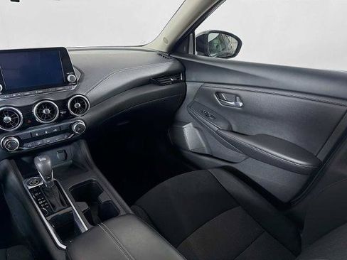Certified 2023 Nissan Sentra SV FWD image 19