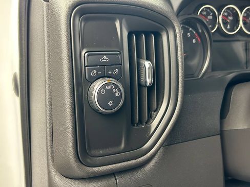 Used 2022 Chevrolet Silverado 1500 Custom w/ Safety Confidence Package RWD image 17
