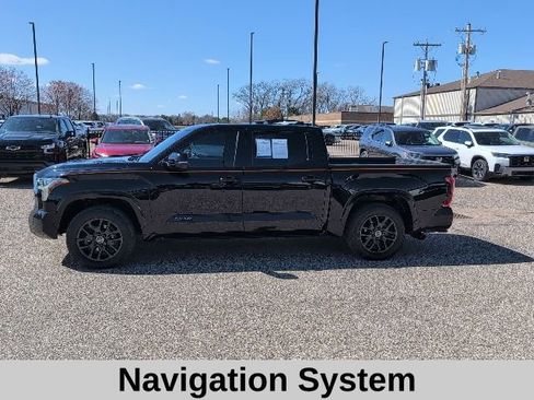 Used 2024 Toyota Tundra Platinum image 3