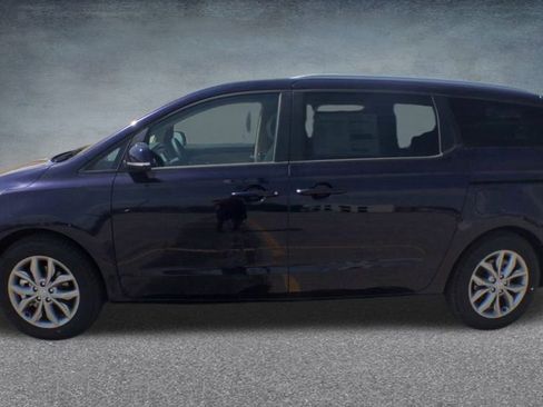 Used 2020 Kia Sedona EX image 28