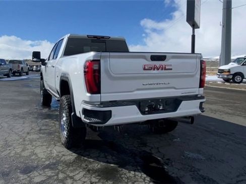 Used 2024 GMC Sierra 2500 Denali w/ Denali Reserve Package image 7