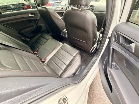 Used 2020 Volkswagen GTI SE image 8