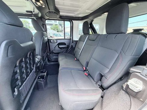 Used 2021 Jeep Wrangler Unlimited Rubicon AWD/4WD image 21