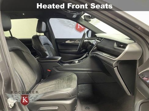 Used 2021 Jeep Grand Cherokee L Laredo image 23