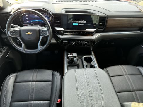Used 2024 Chevrolet Silverado 1500 High Country AWD/4WD image 13