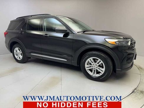Used 2020 Ford Explorer XLT w/ Comfort Package image 7