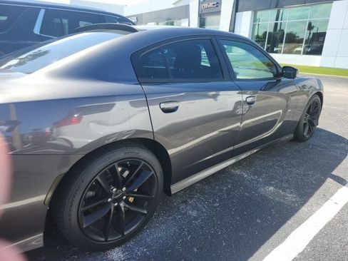 Used 2019 Dodge Charger Scat Pack w/ Stars & Stripes Edition RWD image 2