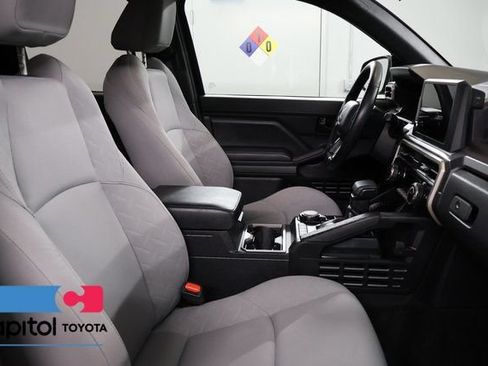 Certified 2024 Toyota Tacoma SR5 AWD/4WD image 27