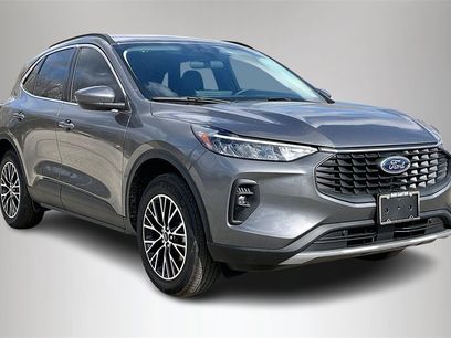 New 2026 Ford Escape SE