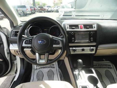 Used 2017 Subaru Outback 2.5i AWD/4WD image 15