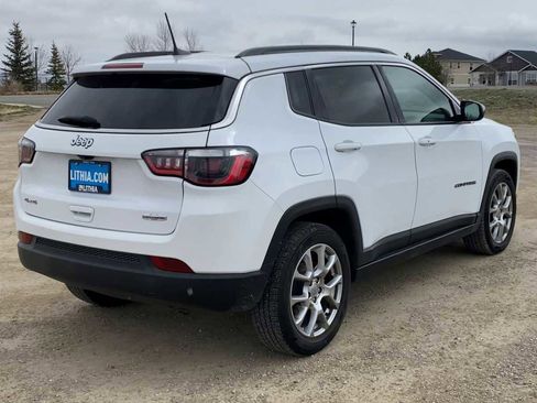 Used 2022 Jeep Compass Latitude image 8