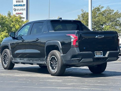 Used 2026 Chevrolet Silverado EV Trail Boss AWD/4WD image 6