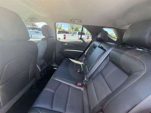 Used 2024 Chevrolet Equinox Premier AWD/4WD image 25