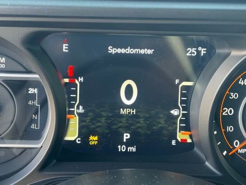 New 2026 Jeep Wrangler Unlimited Sahara AWD/4WD image 20