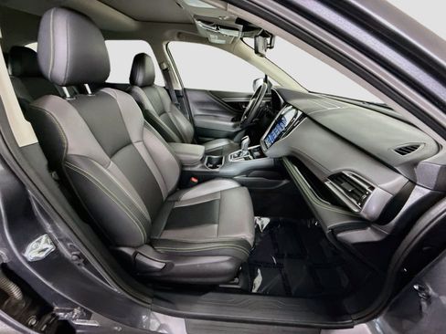 Used 2025 Subaru Outback Onyx Edition AWD/4WD image 29