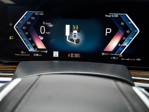 Used 2026 BMW X7 xDrive40i AWD/4WD image 38