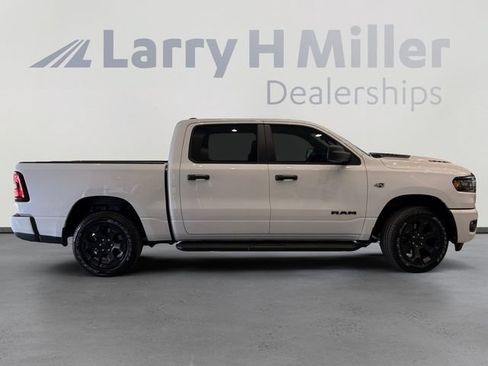 New 2026 RAM 1500 Express AWD/4WD image 6