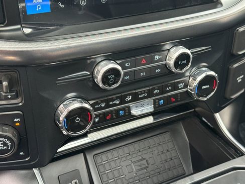 Used 2025 Ford F150 Raptor image 19