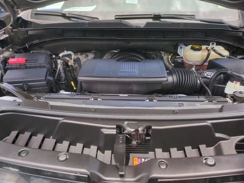 Used 2023 Chevrolet Suburban Z71 w/ Max Trailering Package AWD/4WD image 32