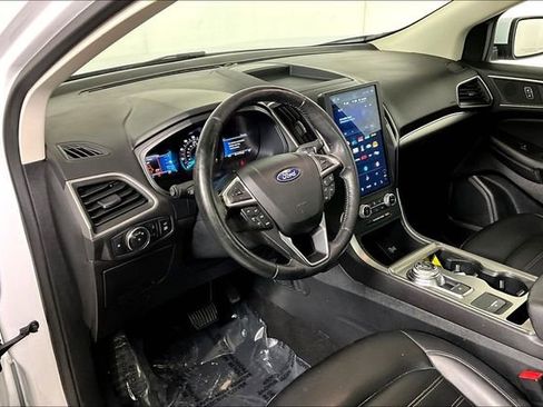 Used 2022 Ford Edge SEL w/ Convenience Package image 13