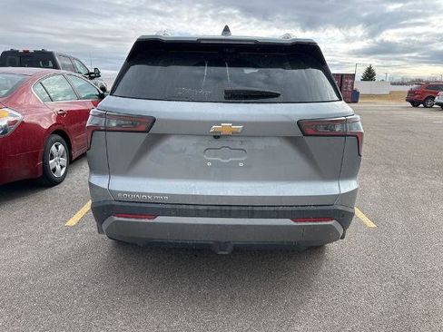 Used 2025 Chevrolet Equinox LT w/ Convenience Package II image 10